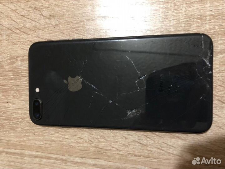 iPhone 8 Plus, 64 ГБ
