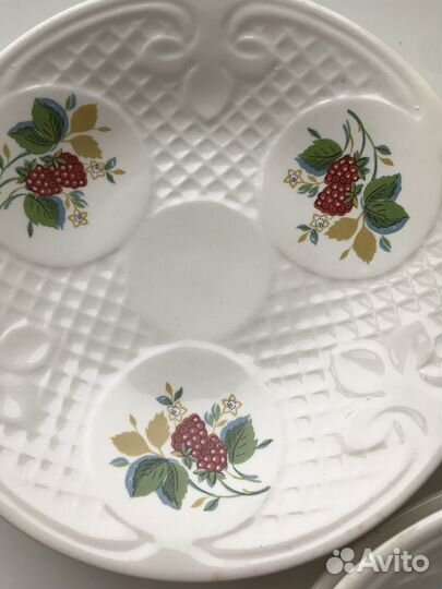 Набор тарелок и салатник зик Малинки