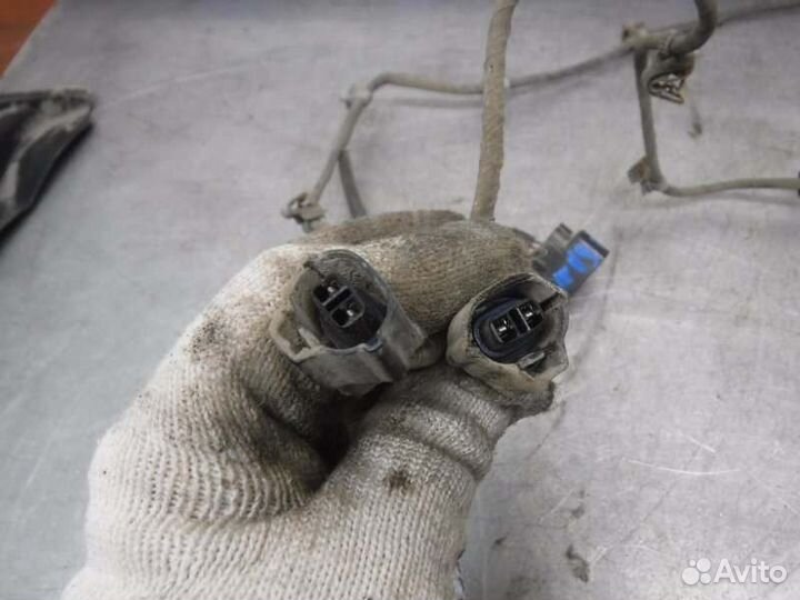 Жгут проводов заднего бампера Mitsubishi Pajero