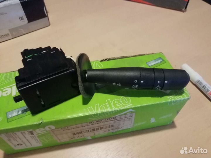 Переключатель подрулевой левый Peugeot 206