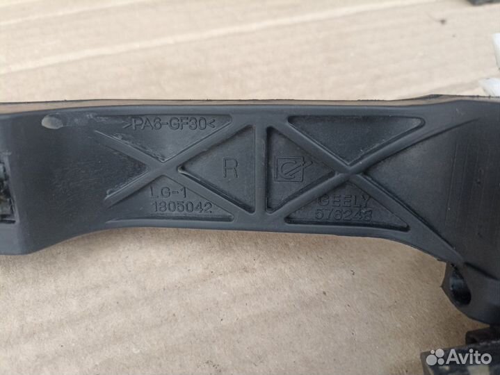 Кронштейн ручки внут зад двери Джили мк Geely MK