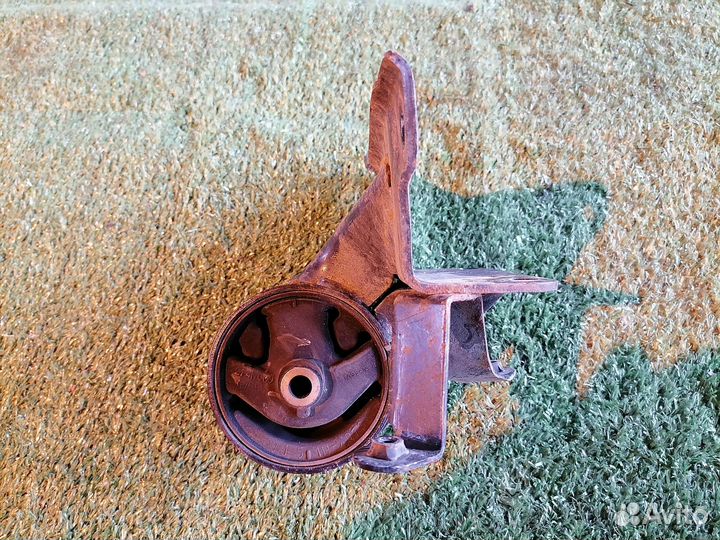 Опора двигателя (подушка двс) левая 112204N000 Nis