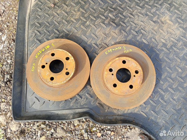 Диски тормозные передние на Тойота Карина Е