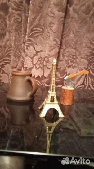 Сувениры статуэтки