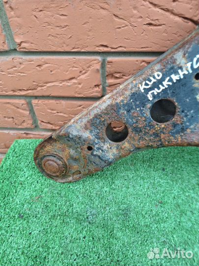 Рычаг передний правый Kia Picanto