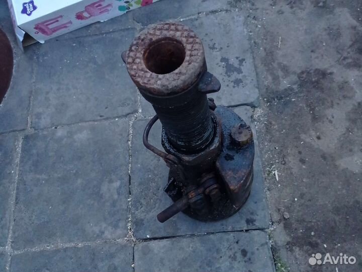Домкрат