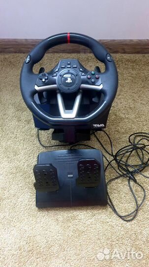 Игровой руль с педалями