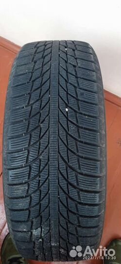 Kumho WinterCraft Ice Wi51 215/55 R17