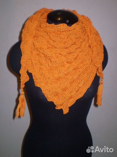 Бактус (вязаный платок)