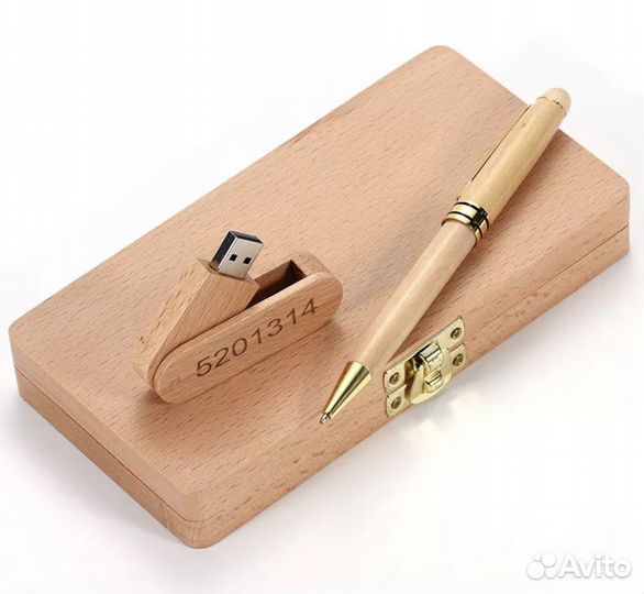 Подарок. Ручка,флешка из дерева с гравировкой