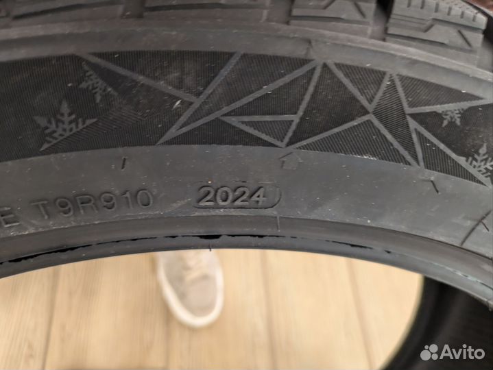 Rotalla Setula W-Race S360 245/45 R20