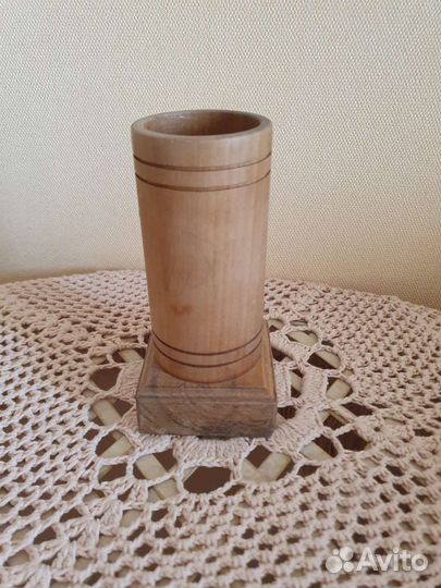 Деревянный стакан