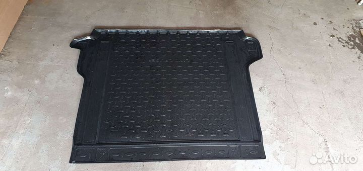 Резиновый коврик prado 150