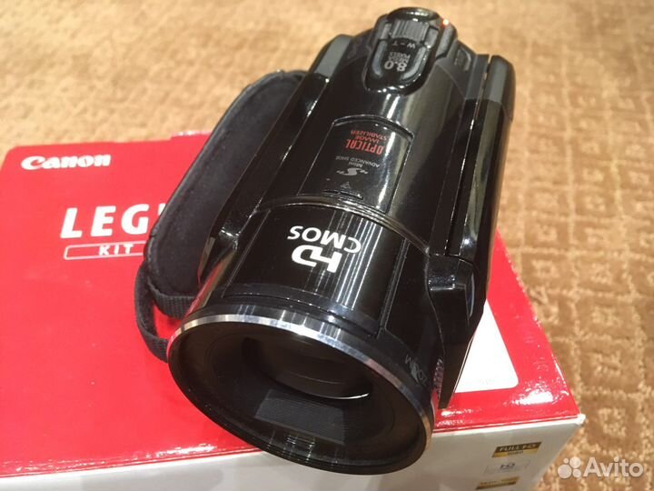 Видеокамера Canon Legria HF S200
