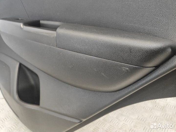 Обшивка двери задней правой Kia Sportage 4 QL 1.7