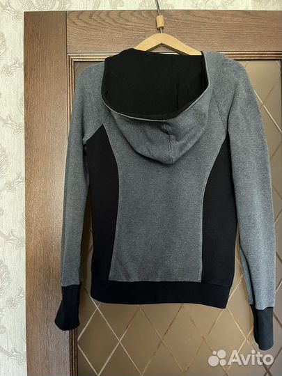 Спортивная одежда женская