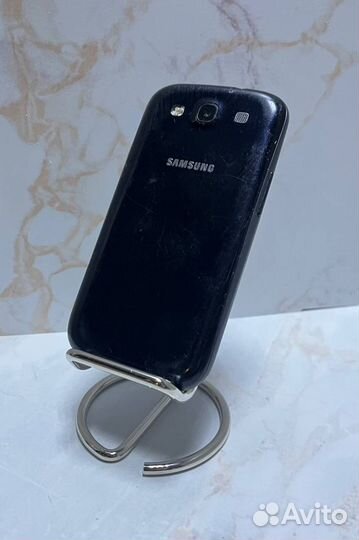 Samsung Galaxy S III GT-I9300, 16 ГБ