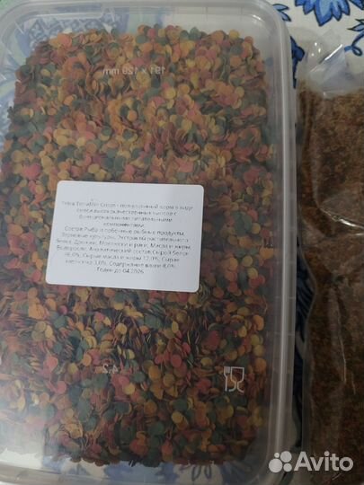 Корм для аквариумных рыбок