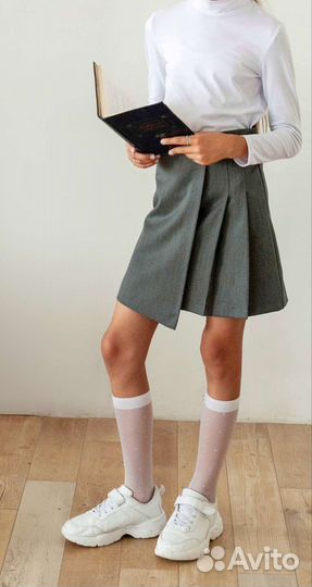 Костюм тройка школьный на девочку 146 см