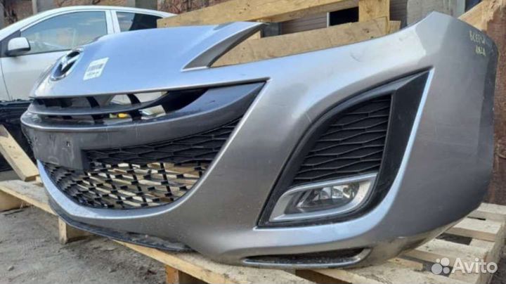 Продам рамку противотуманной фары Mazda3