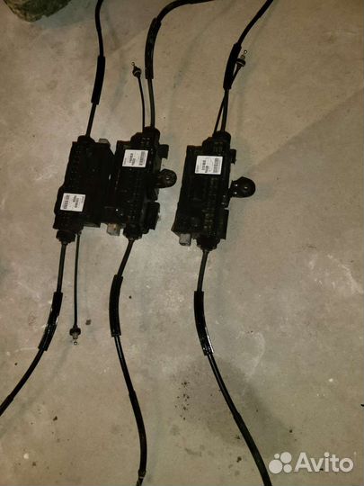 Мало б.у сервопривод стояночного тормоза BMW F02