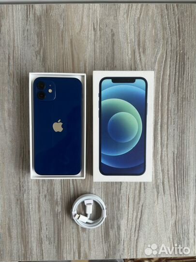 iPhone 12, 64 ГБ