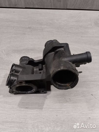 Корпус термостата VAG