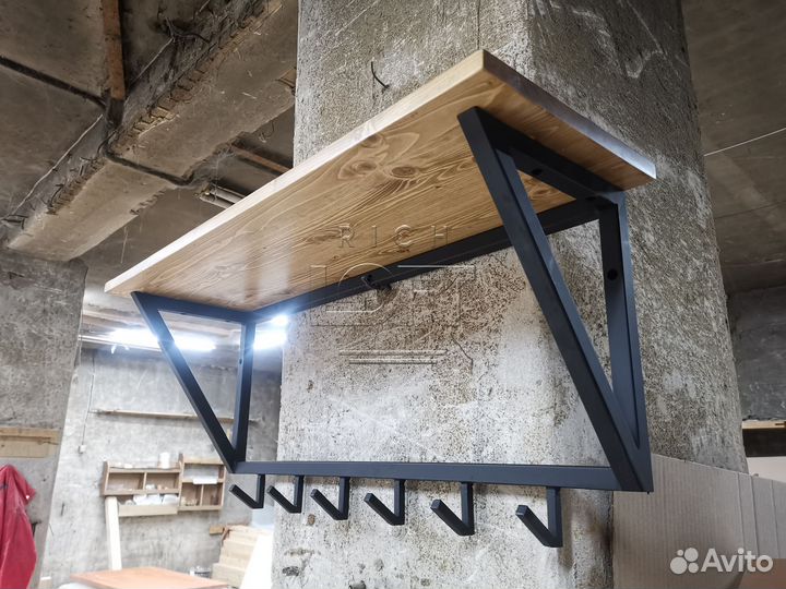 Вешалка настенная металлическая