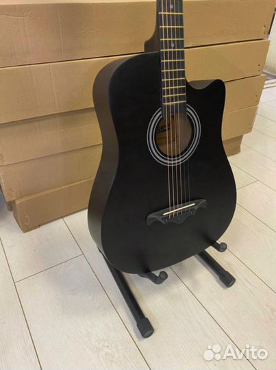 Гитара акустическая
