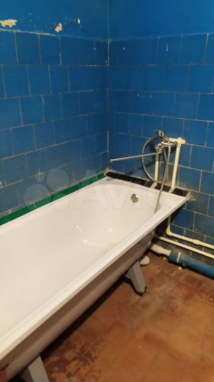 Комната 21,8 м² в 5-к., 2/5 эт.