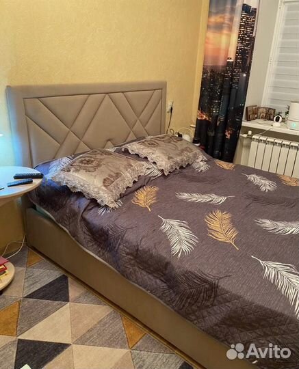 Кровать двухспальная