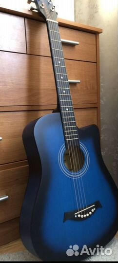 Акустическая гитара