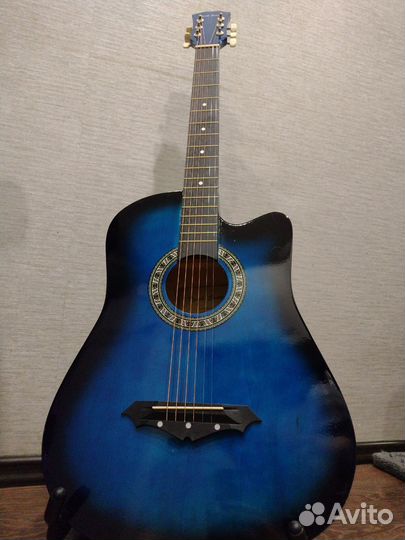 Акустическая, классическая гитара