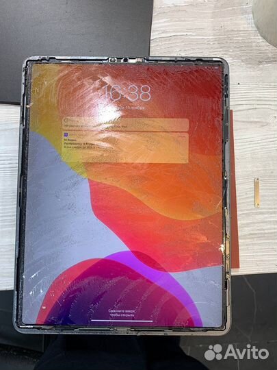 Ремонт телефонов (переклейка стекла)