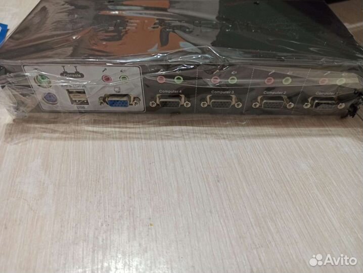 KVM-переключатель trendnet TK-423K