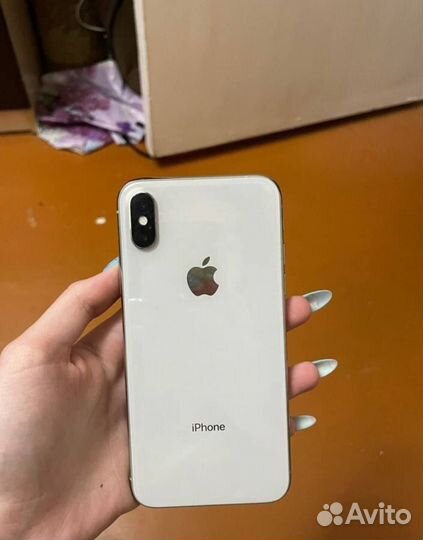 iPhone X, 64 ГБ