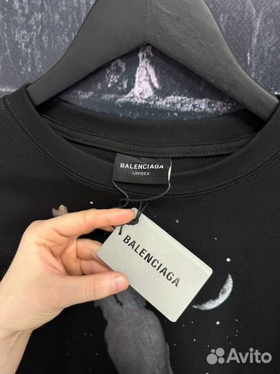 Футболка Balenciaga Paris унисекс