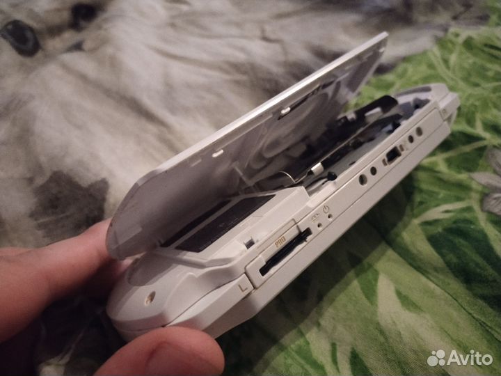 PSP E1008 белая прошитая