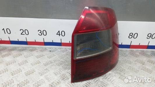 Фонарь задний правый audi A4 B6 (XML06MY01)