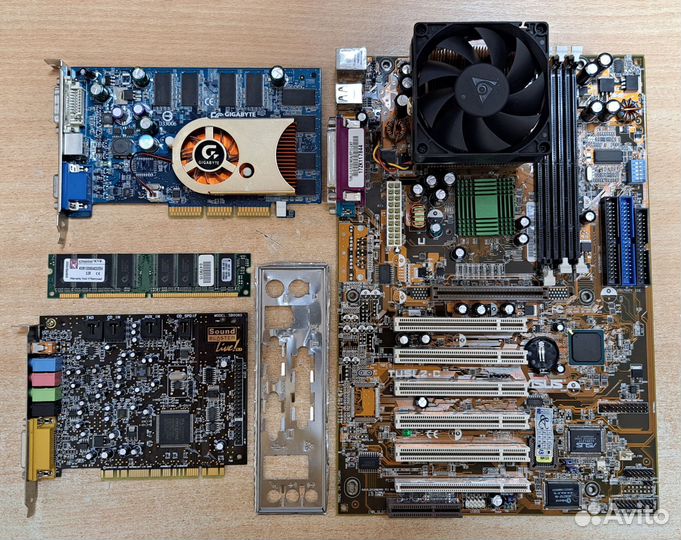 Материнская плата Asus tusl2-C Socket 370