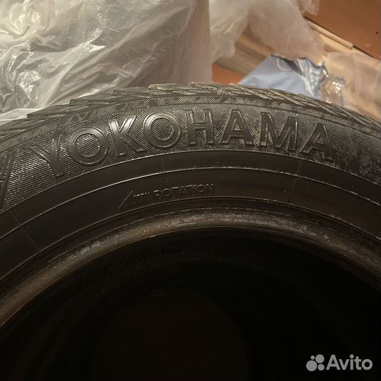 Yokohama Advan A041 215/60 R16 99T
