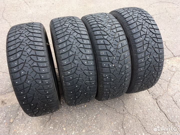 Bridgestone Blizzak Spike-02 235/55 R19