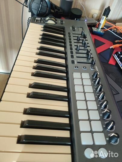 Midi-клавиатура Novation Launch Key 61 MK1