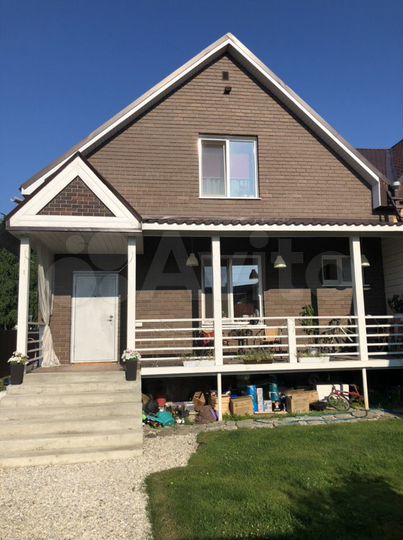 Коттедж 196 м² на участке 8 сот.