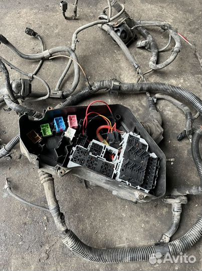 Блок предохранителей VW Touareg 7l