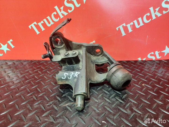 Кронштейн торсиона кабины правый Scania 5-series