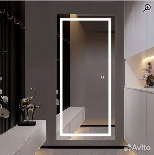 Зеркало настенное с фронтальной подсветкой