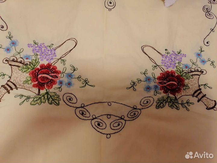 Скатерть винтаж. Ручная вышивка