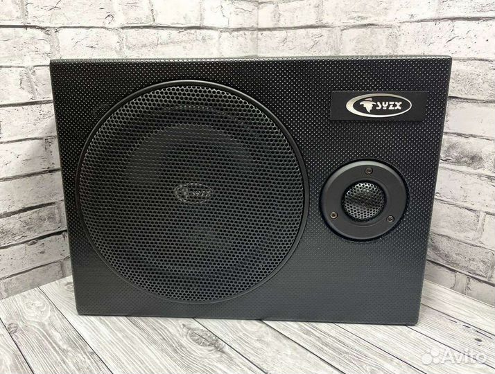 Активный сабвуфер под сиденье Syzx