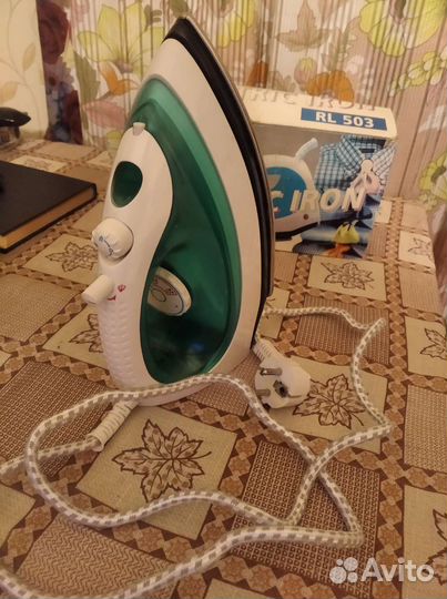 Утюг Royal RL503